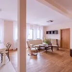 بيت ريفي Gosciniec Kasztel U Gostla 3*