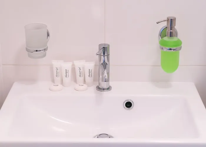 Inn Gosciniec Kasztel U Gostla